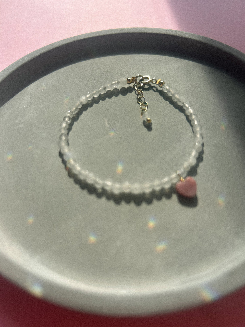 Armband Amélie – Zart. Natürlich. Mit Gefühl.