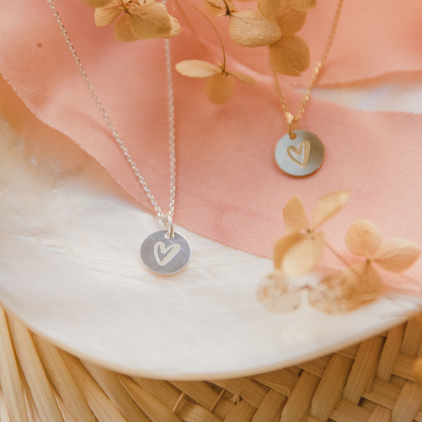 Gravurkette „Herz“ – Dein Symbol für Liebe & Selbstfürsorge